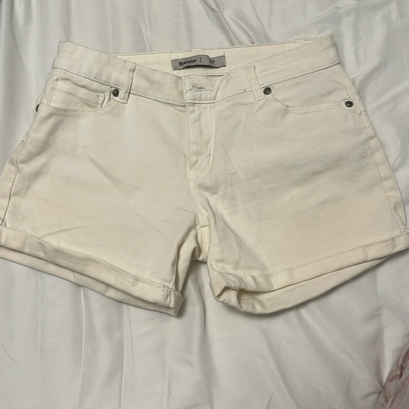 White denim shorts - Picture 1 of 2